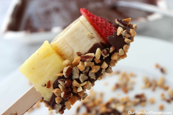 Banana Split Bites- a fun and simple twist on your favorite summer treat. 