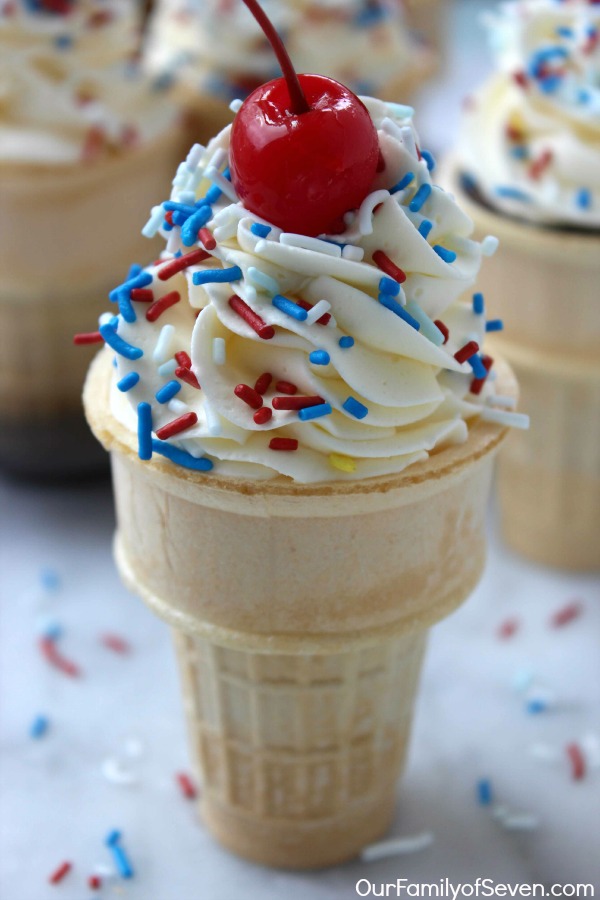 Ice Cream Cone Cupcakes- Super simple and fun dessert. Great treat for parties. Perfect for July 4th.