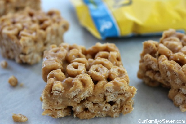 Peanut Butter Cheerio Bars- Just three simple ingredients wit no baking involved. Perfect for  school lunches or snacks.