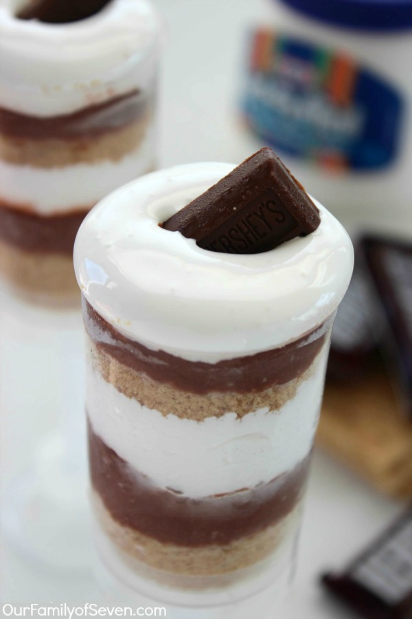 S'More Push Pops-- Super simple fun s'more treat for summer. Great for your bbq's.