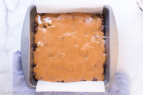 Caramel added to cookie bars